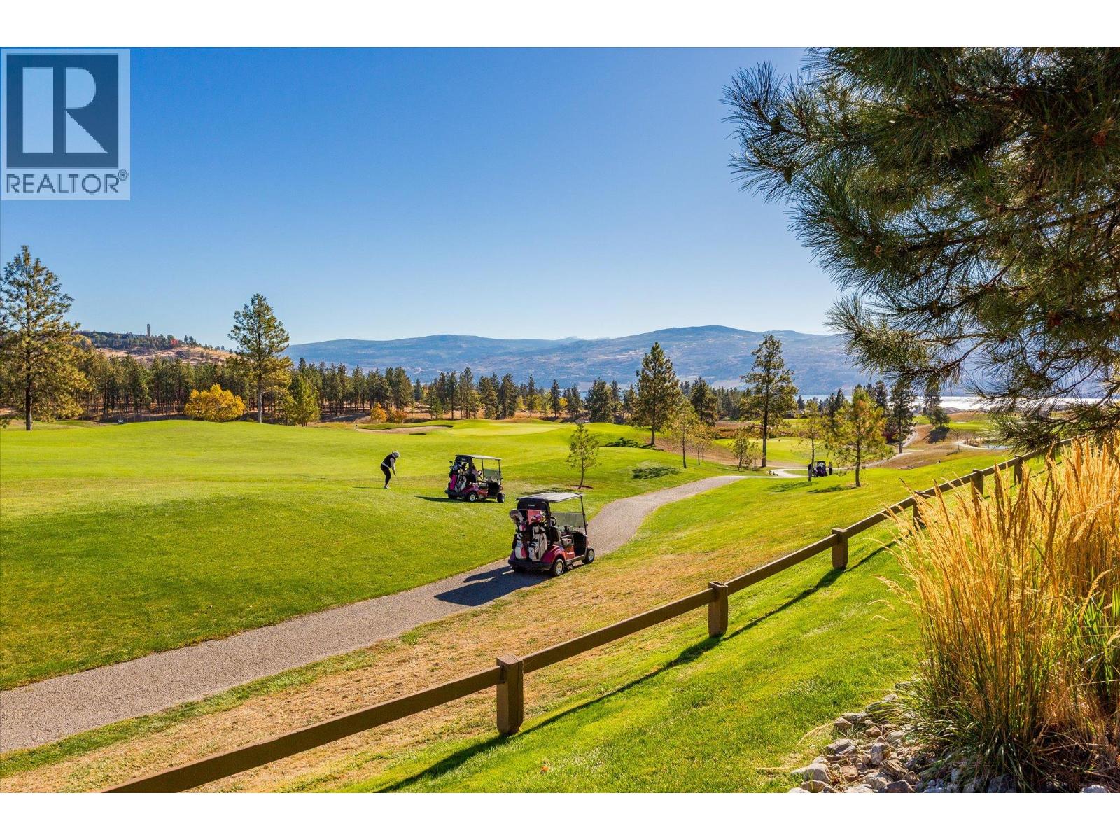 302 3545 Carrington Road, West Kelowna