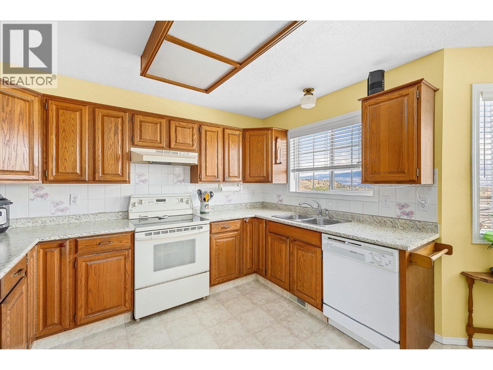  3278 Sundance Drive, West Kelowna