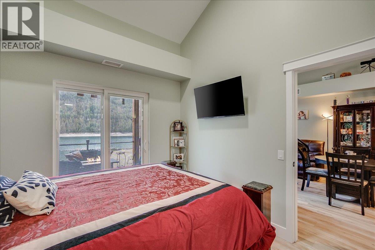 5570 Broadwater Road Unit# 315, Castlegar