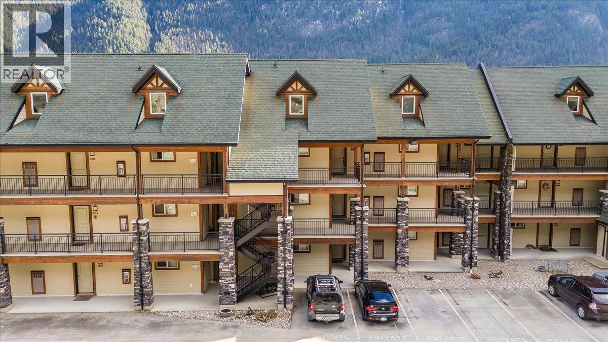 5570 Broadwater Road Unit# 315, Castlegar