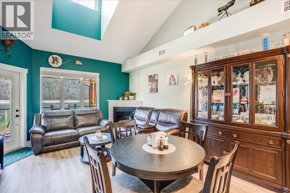 5570 Broadwater Road Unit# 315, Castlegar