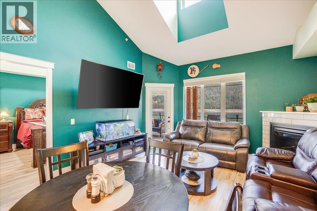 5570 Broadwater Road Unit# 315, Castlegar