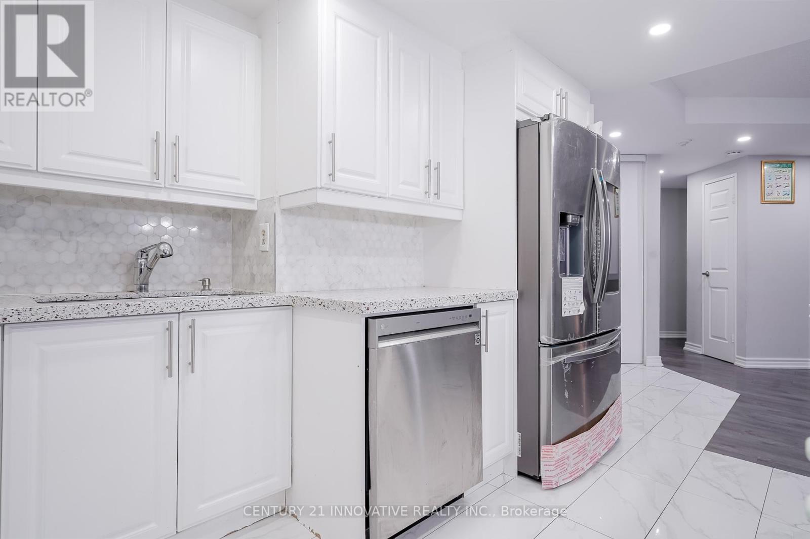 #205 5580 SHEPPARD AVENUE E - 12
