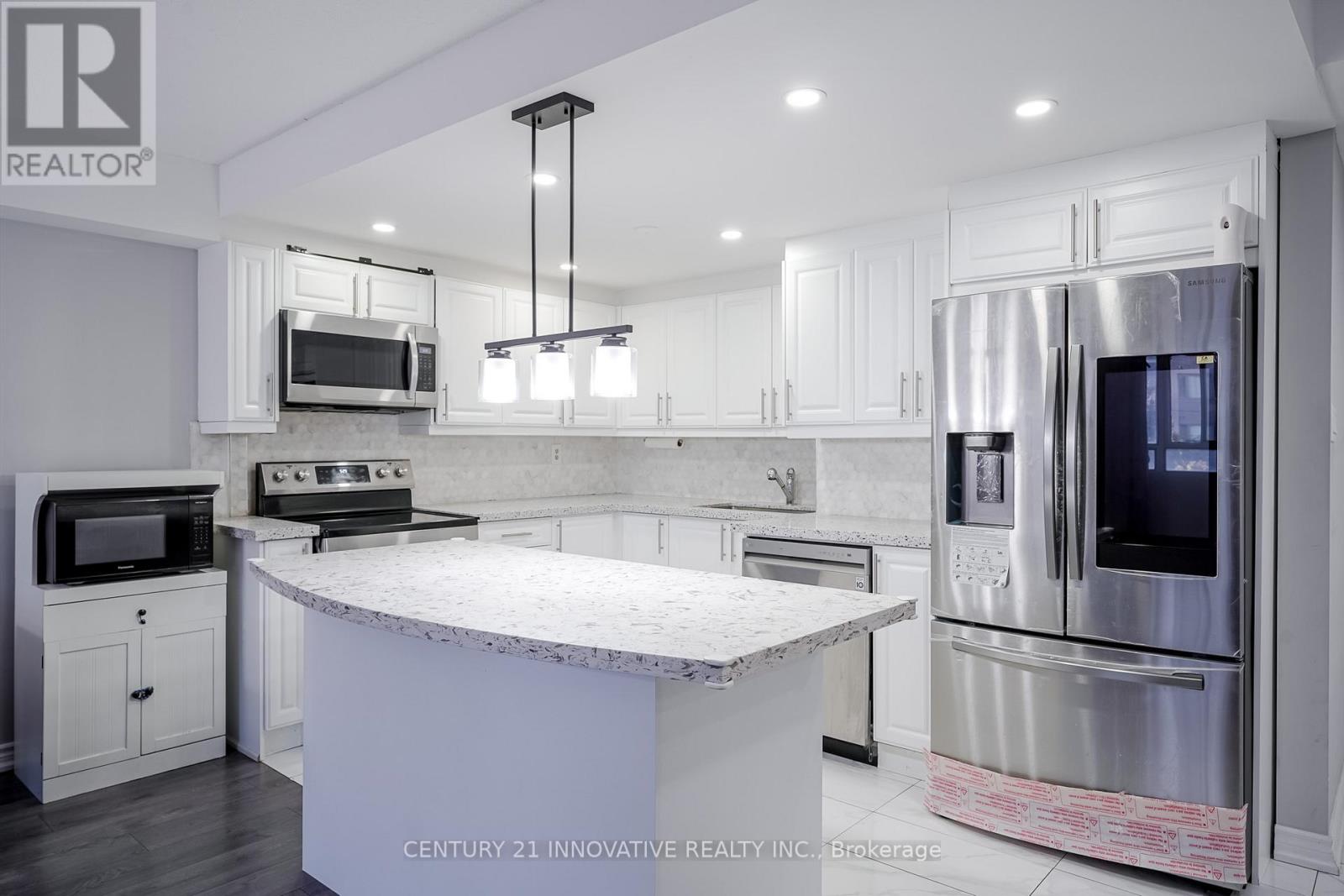 #205 5580 SHEPPARD AVENUE E - 14
