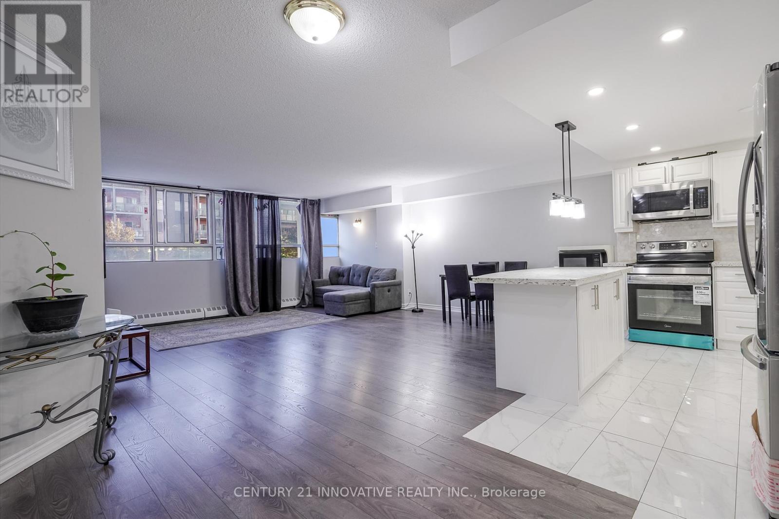 #205 5580 SHEPPARD AVENUE E - 16