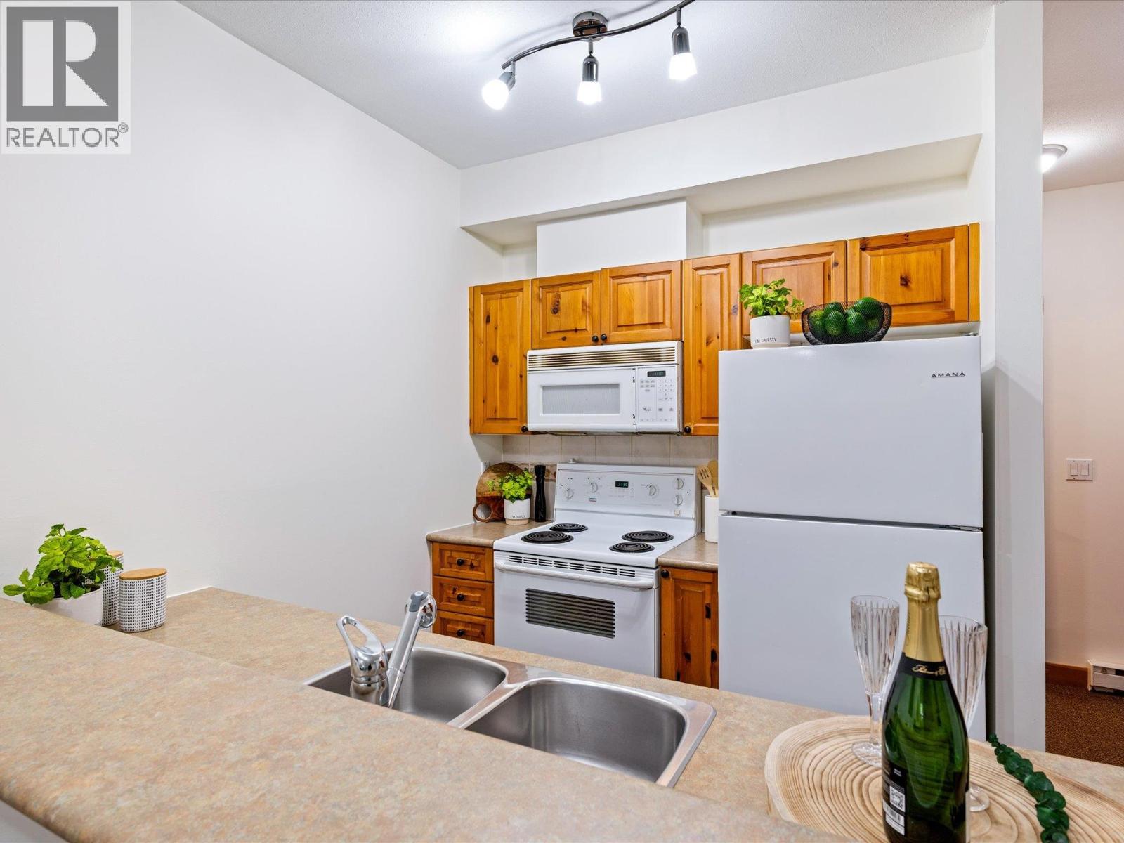 204 4405 BLACKCOMB WAY, Whistler