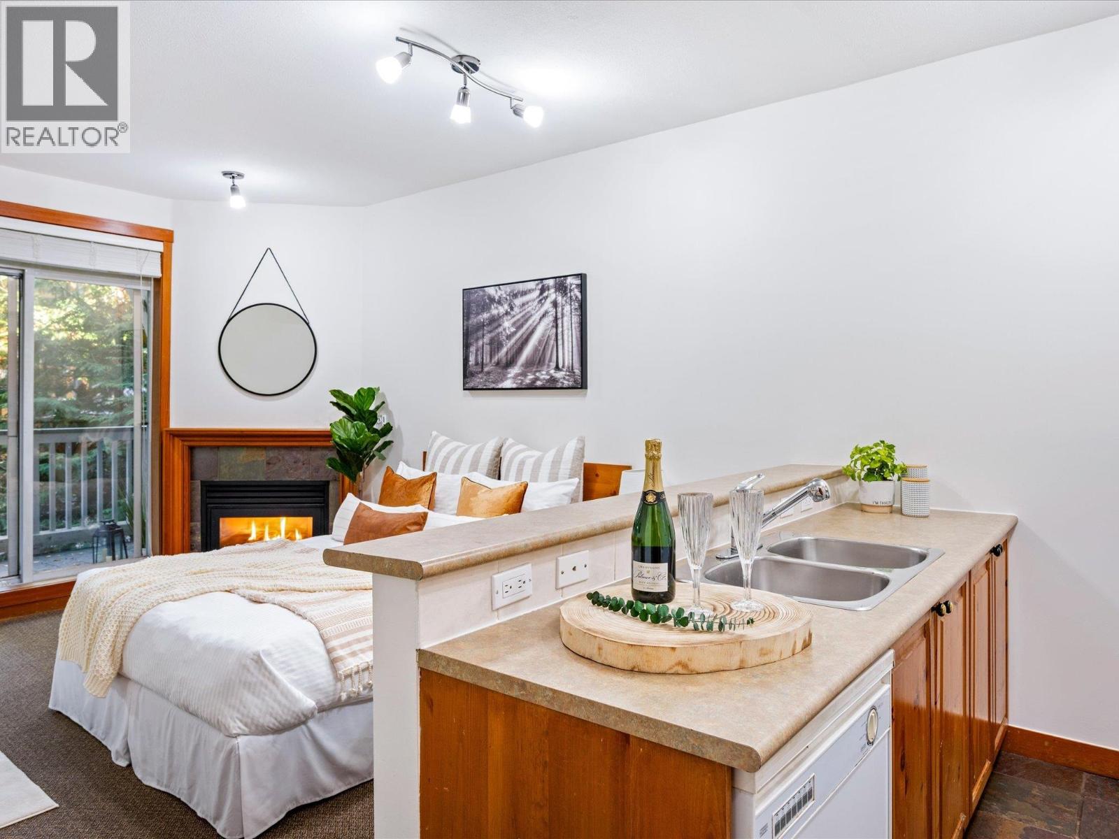 204 4405 BLACKCOMB WAY, Whistler