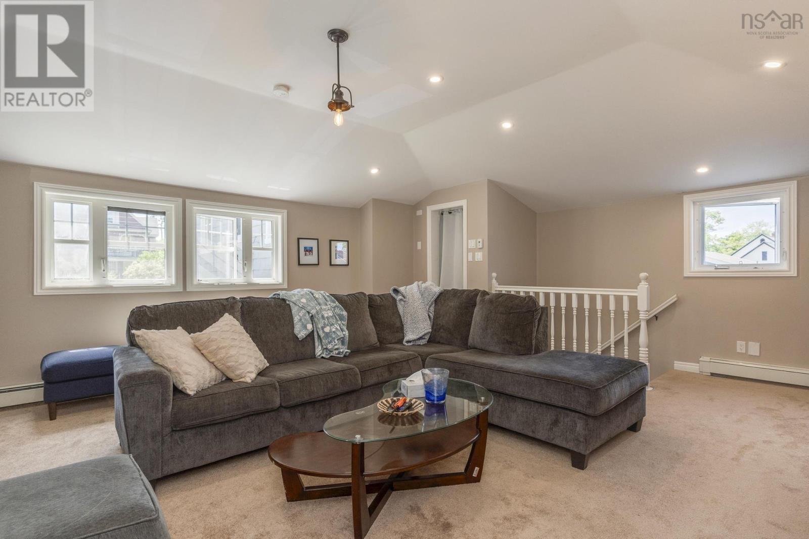 Property 23 of 51 of 57 Alexandra Avenue