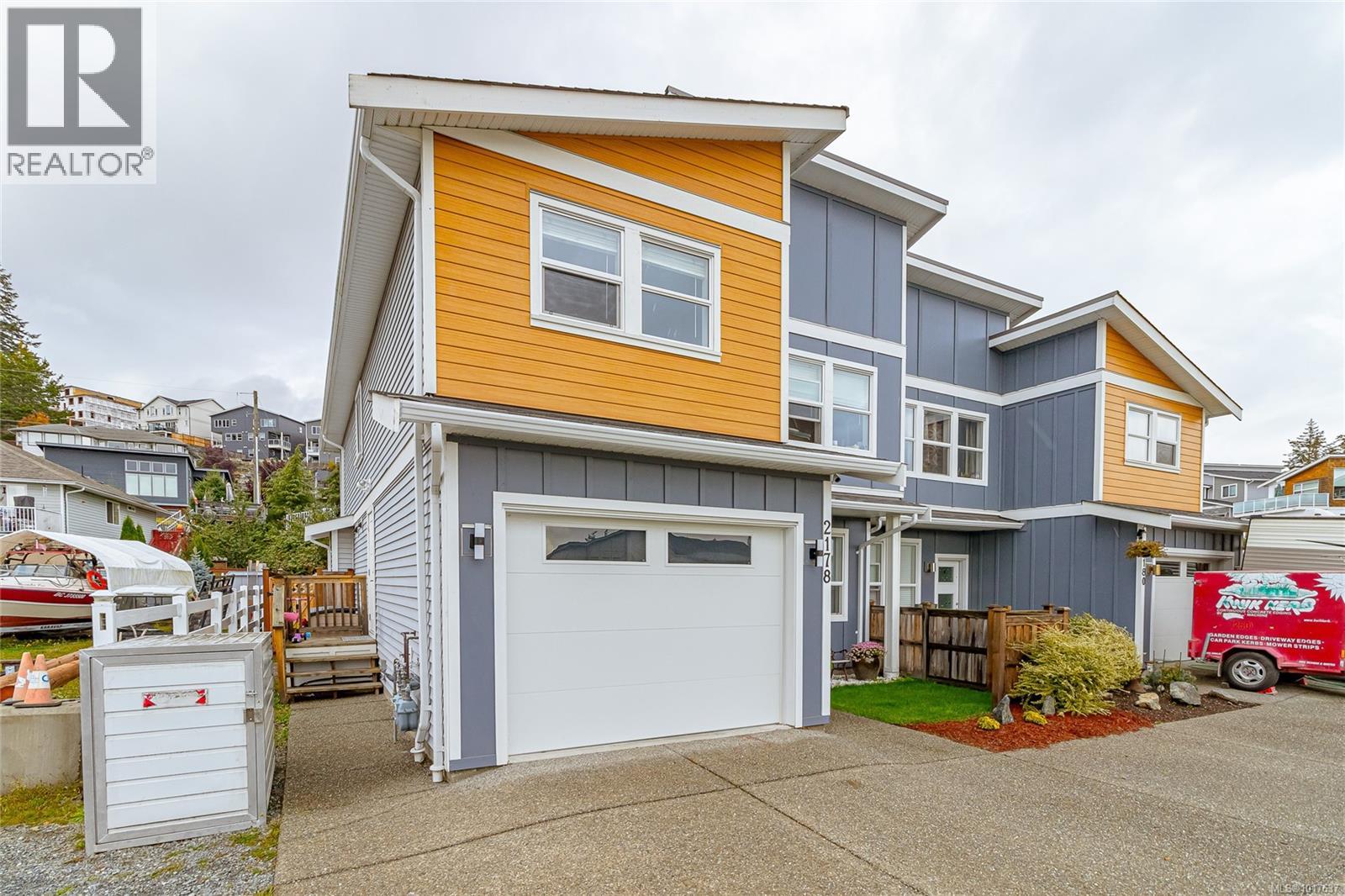 2178 Winfield Dr, Sooke - Exteriors - Photo 3