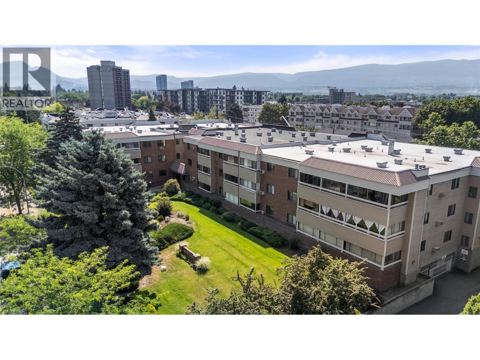 104 1035 Bernard Avenue, Kelowna