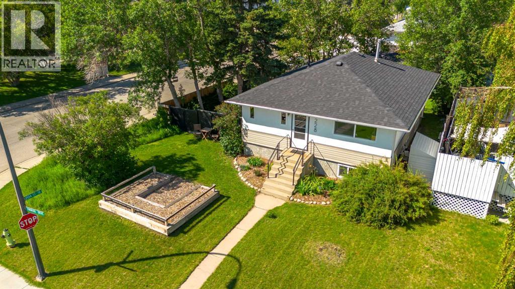 Single Family House Bungalow for Sale in  Lynnwood Drive SE Ogden Calgary 