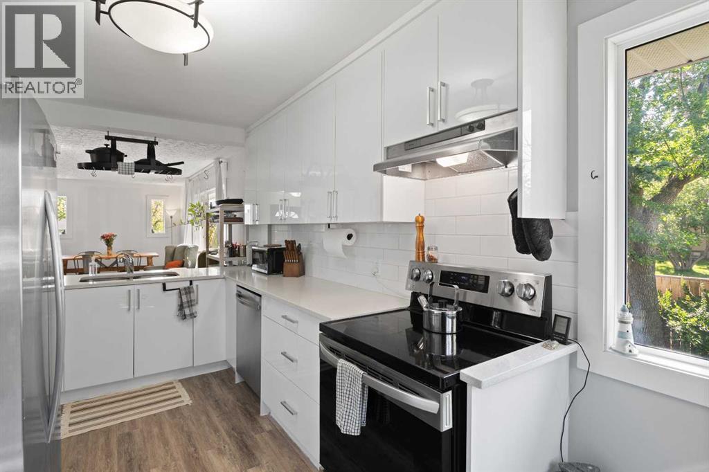 Single Family House Bungalow for Sale in  Lynnwood Drive SE Ogden Calgary 