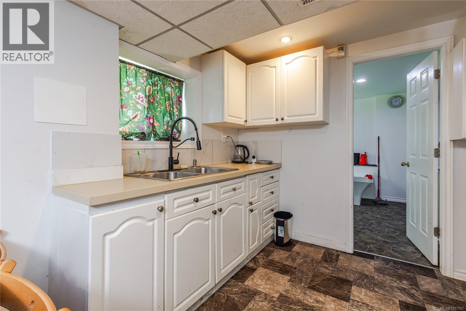 770 Government St, Duncan