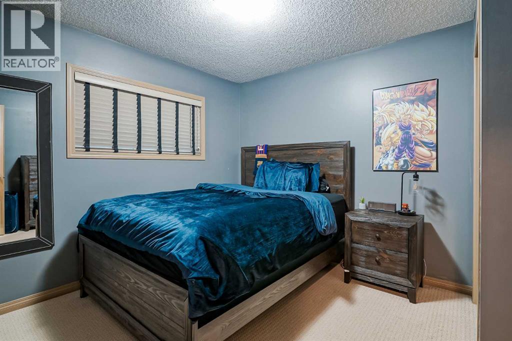 Single Family House 5 Level for Sale in  Kincora Park NW Kincora Calgary 