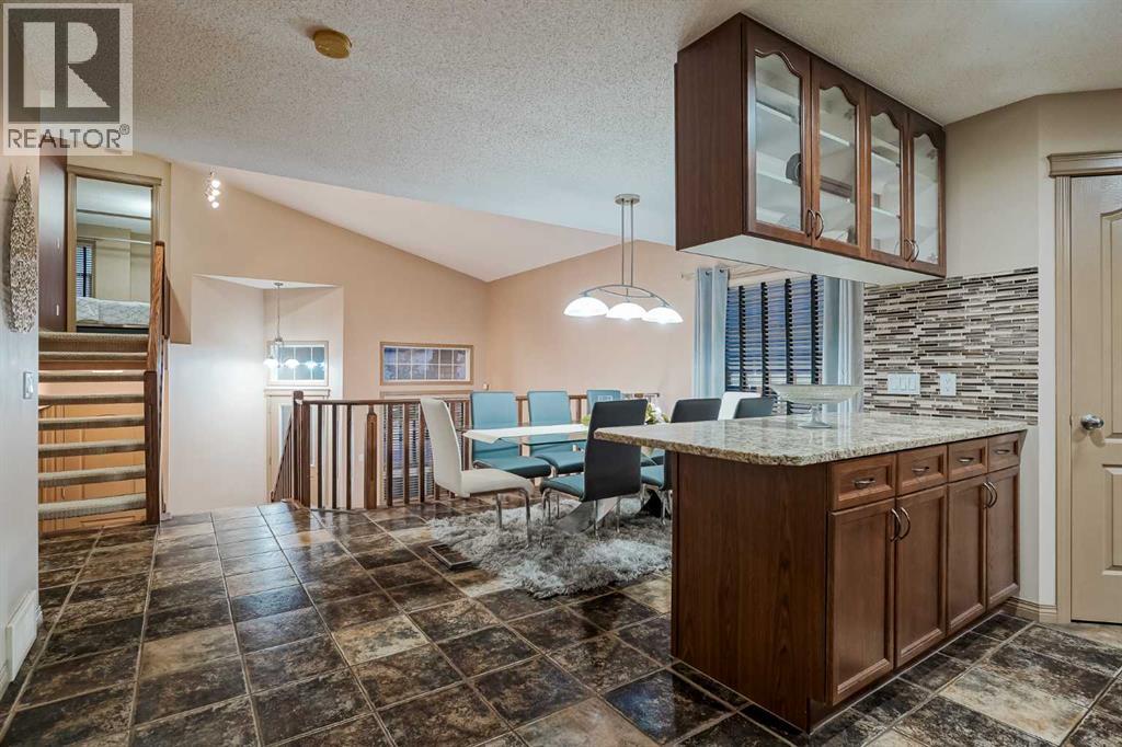 Single Family House 5 Level for Sale in  Kincora Park NW Kincora Calgary 
