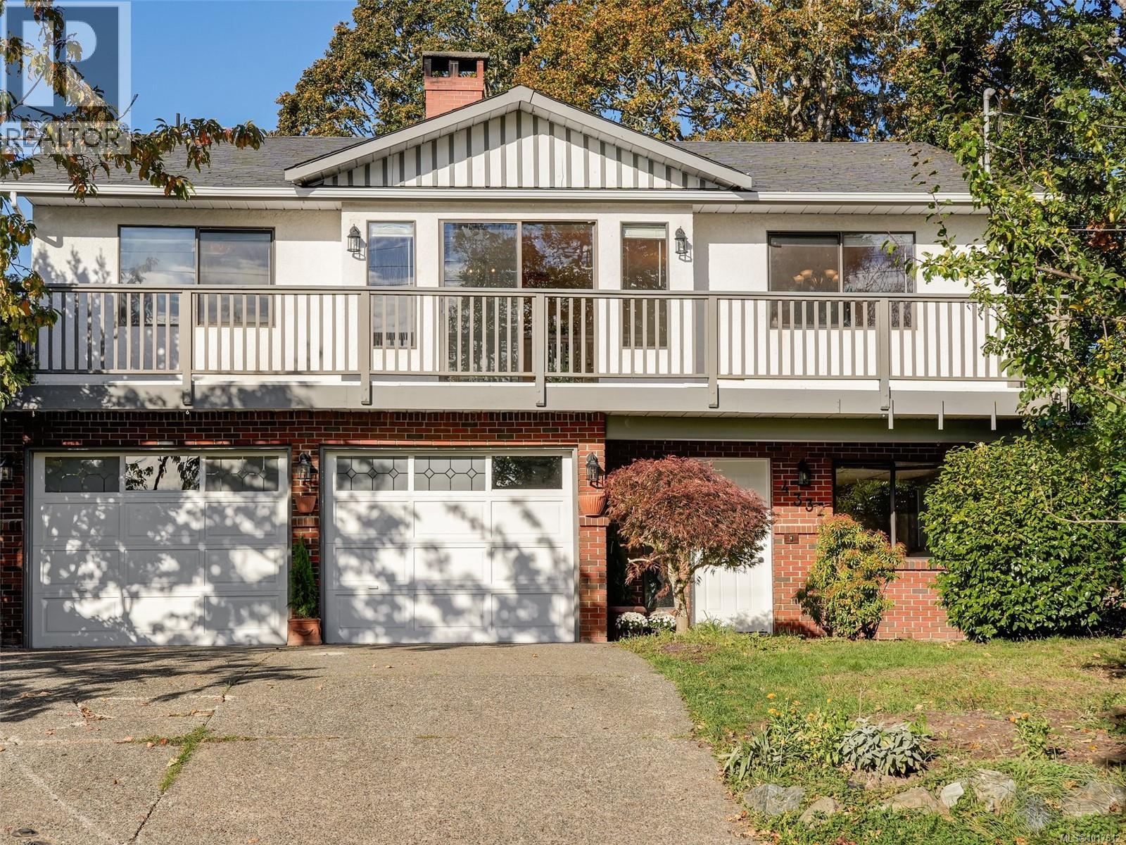  4332 Layritz Avenue, Saanich