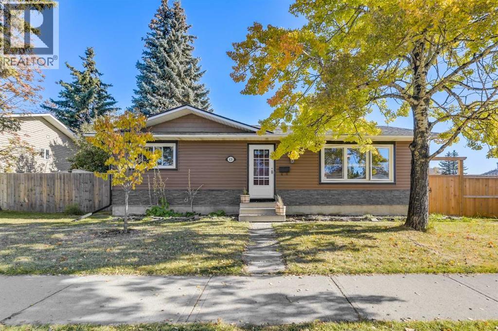 Single Family House Bungalow for Sale in  Queensland Drive SE Queensland Calgary 