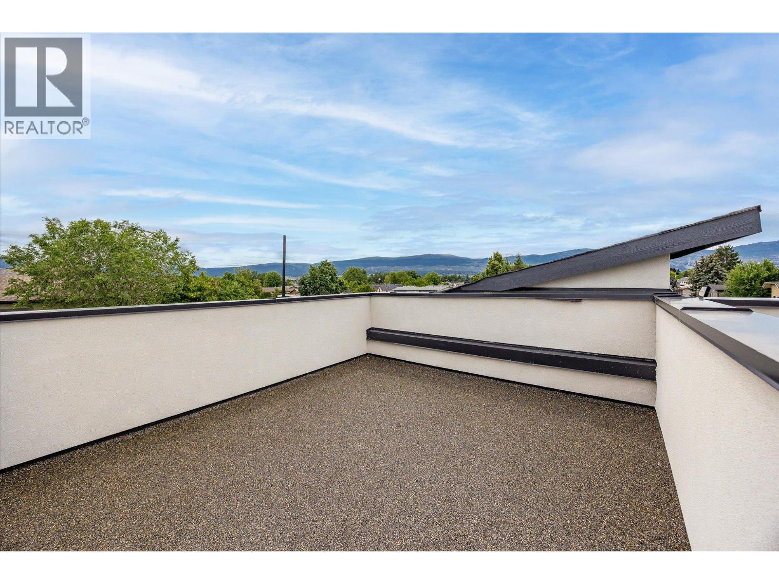1 840 Grenfell Avenue, Kelowna