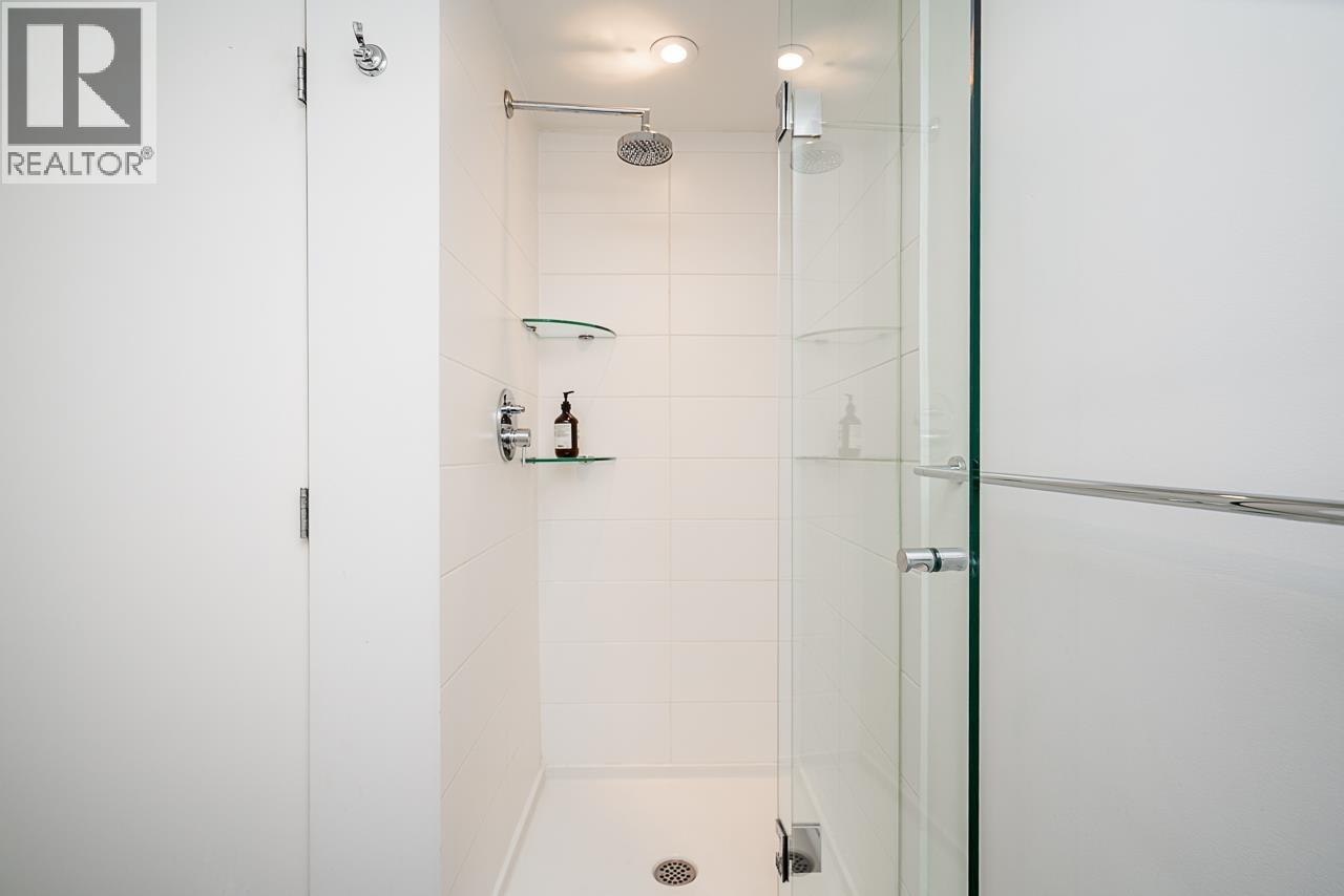 PH609 53 W HASTINGS STREET, Vancouver