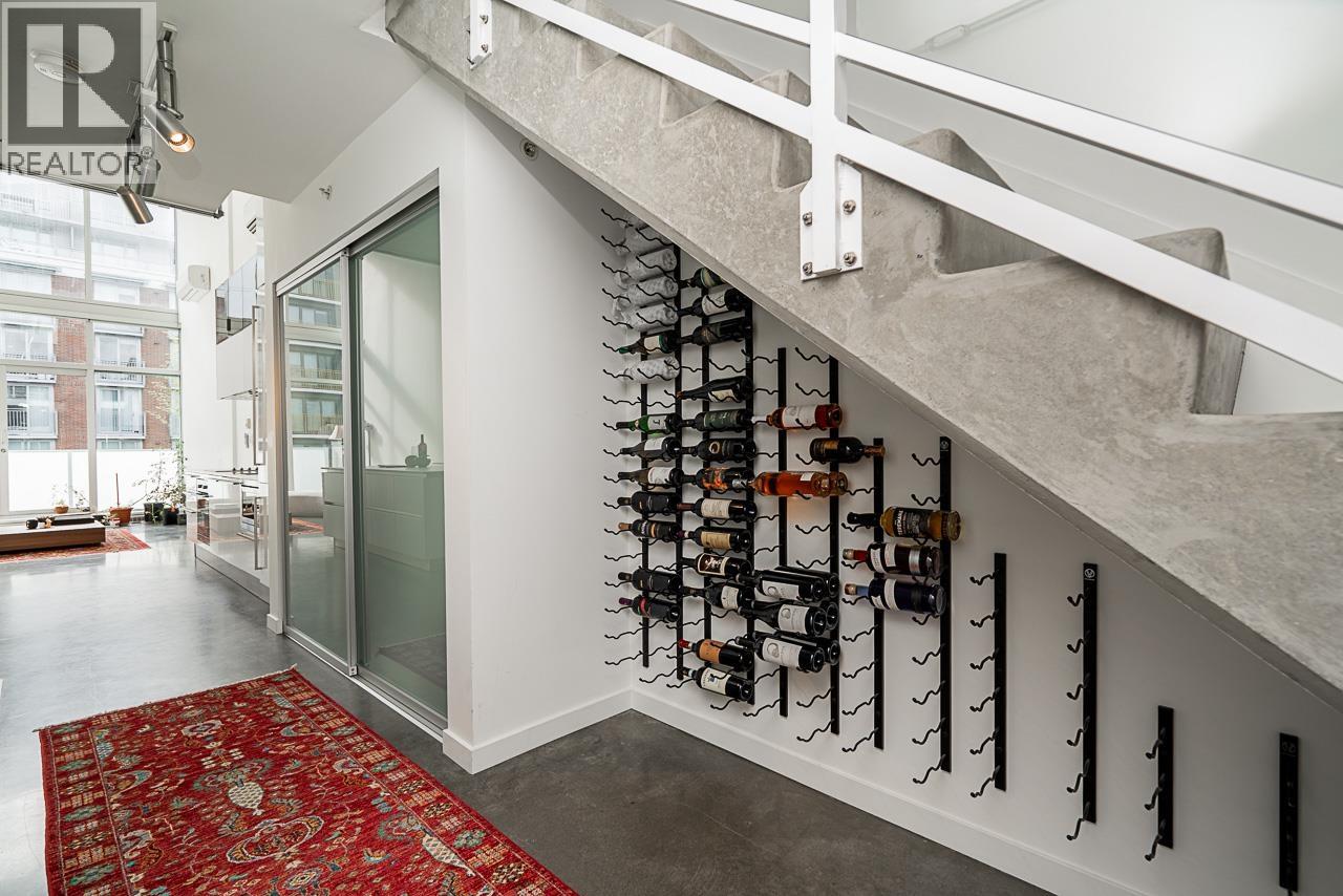 PH609 53 W HASTINGS STREET, Vancouver