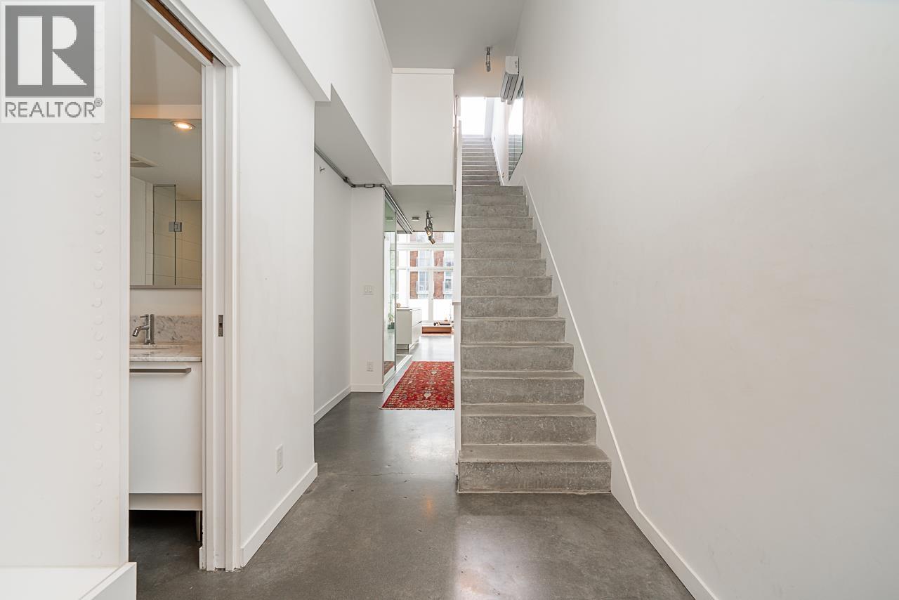 PH609 53 W HASTINGS STREET, Vancouver