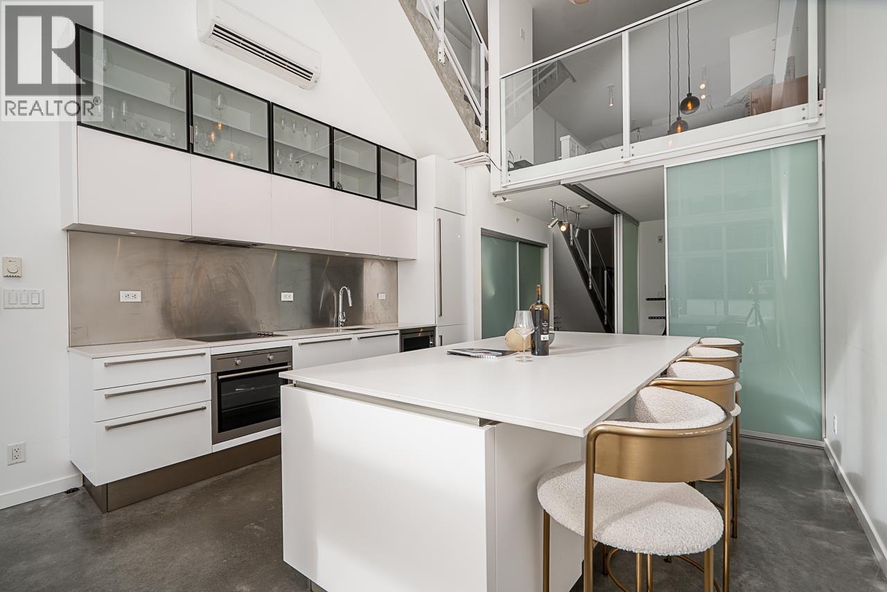 PH609 53 W HASTINGS STREET, Vancouver