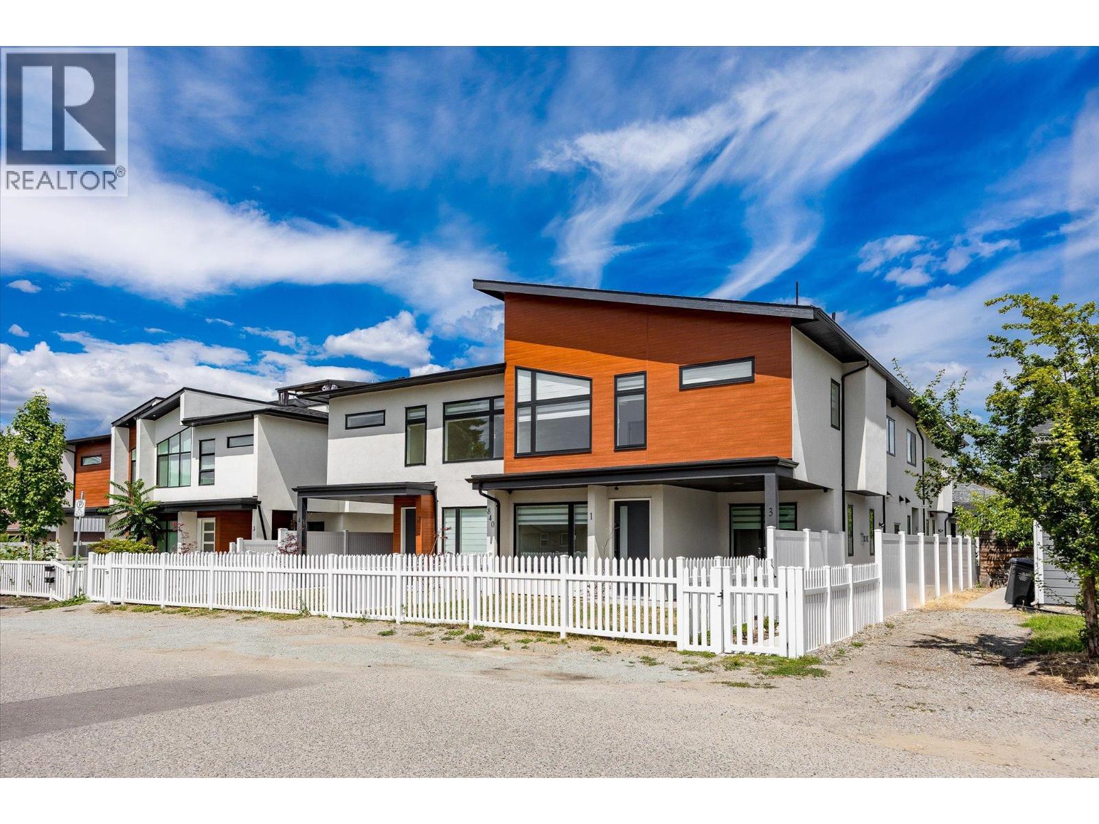 1 840 Grenfell Avenue, Kelowna