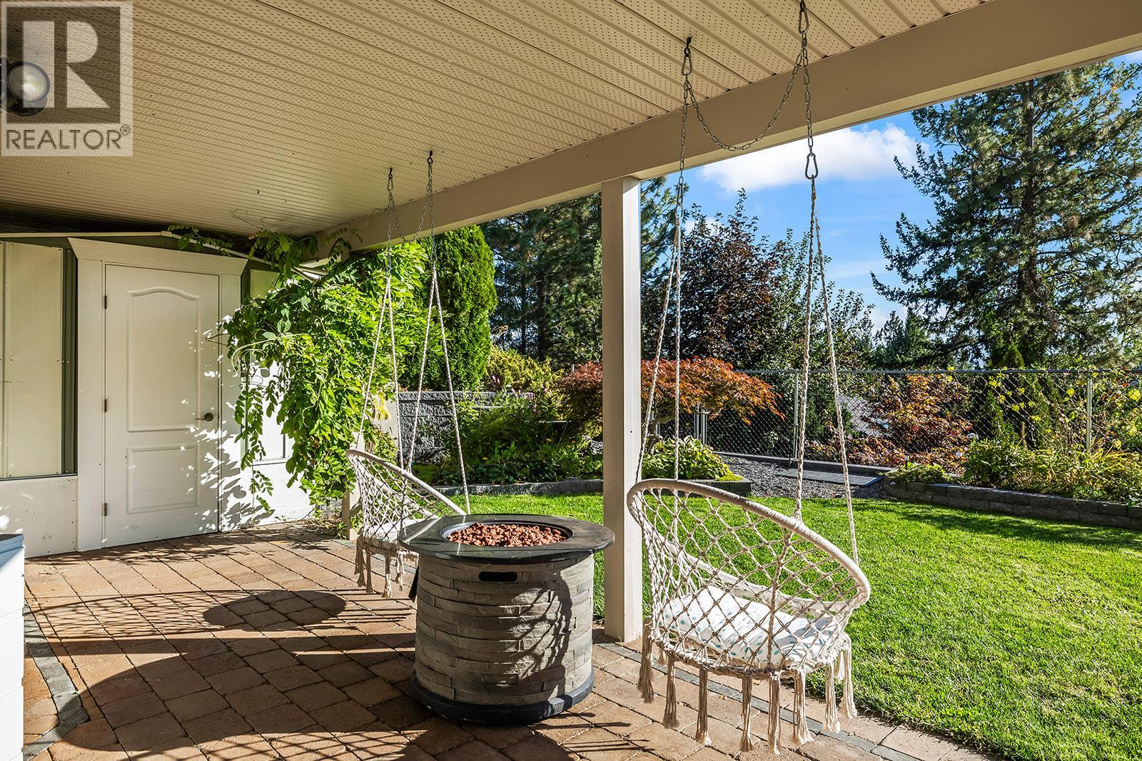  2031 Rosealee Lane, West Kelowna