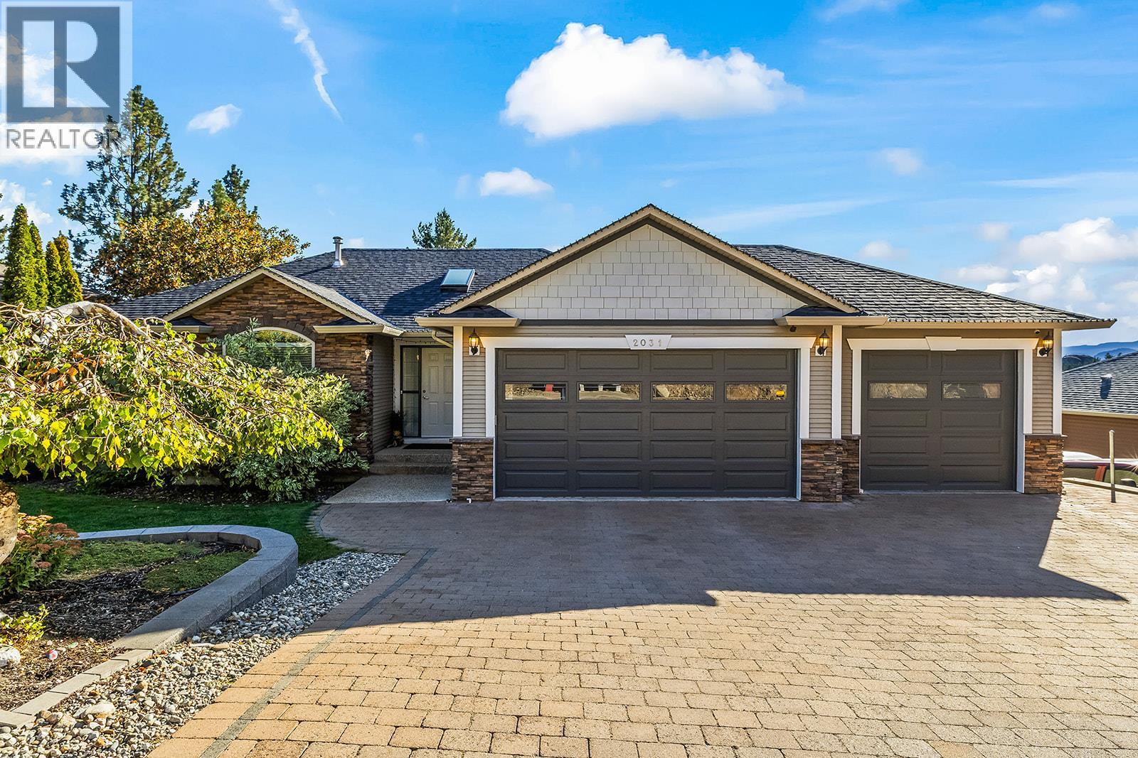  2031 Rosealee Lane, West Kelowna