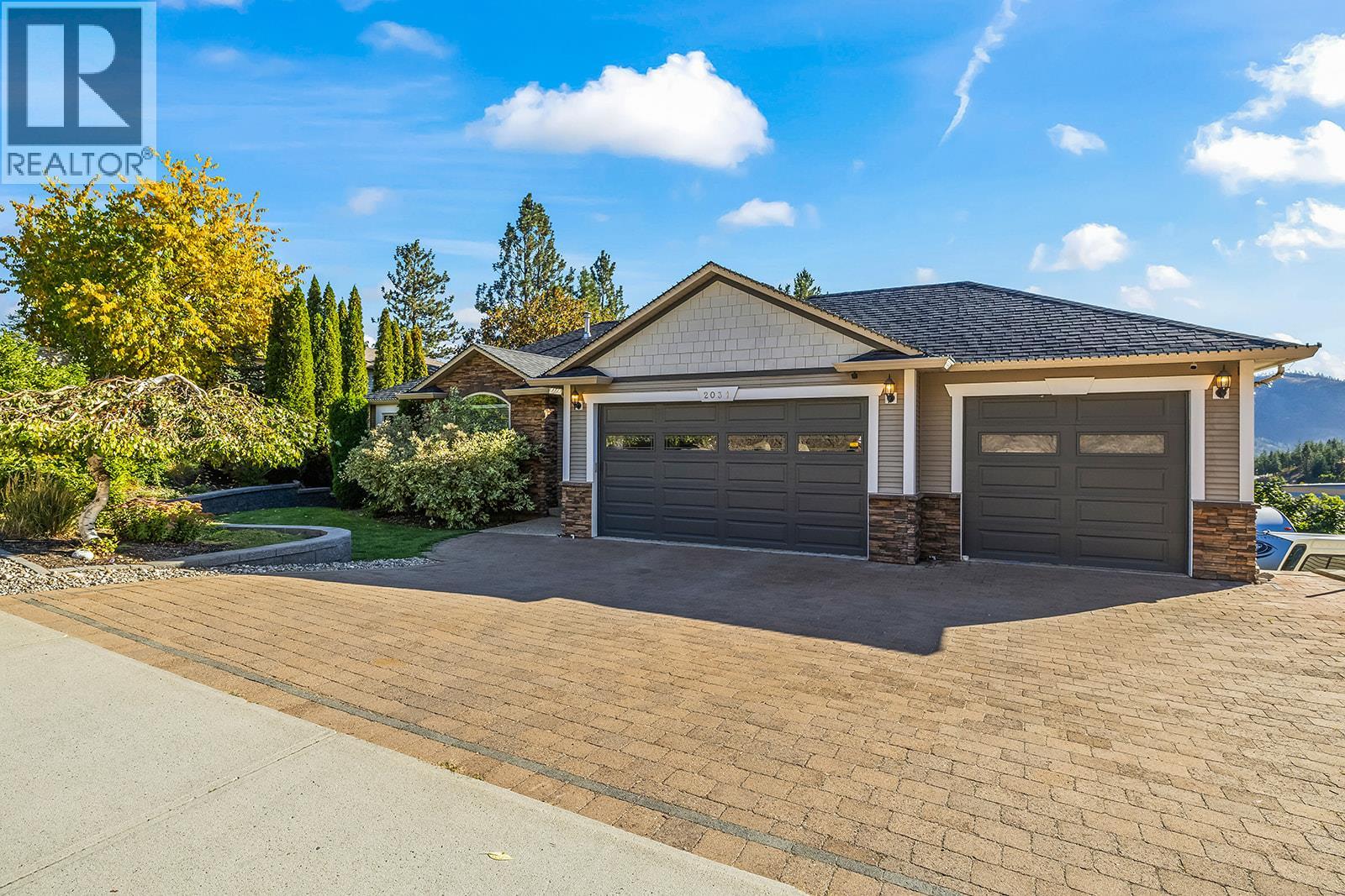  2031 Rosealee Lane, West Kelowna