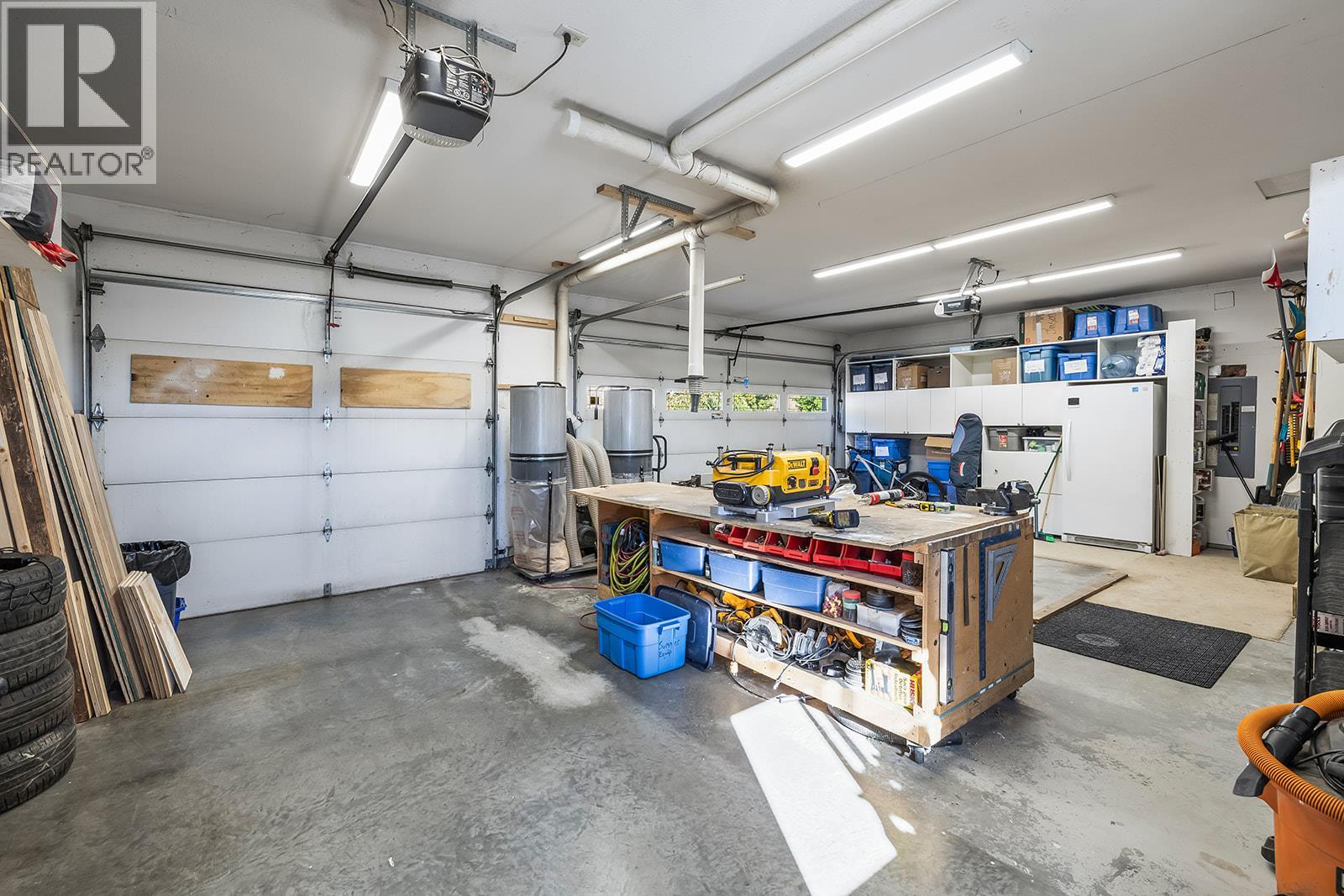 2031 Rosealee Lane, West Kelowna