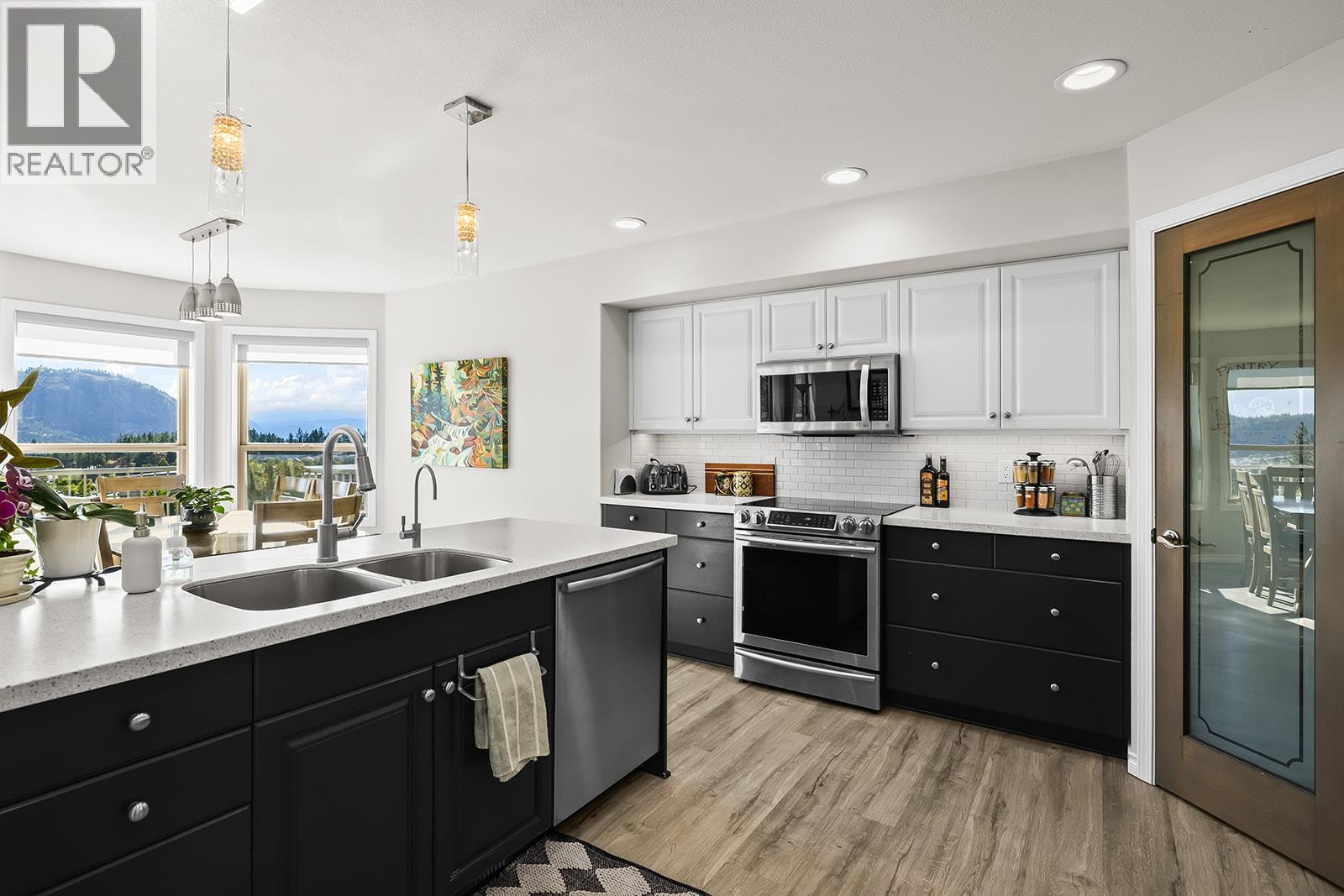  2031 Rosealee Lane, West Kelowna