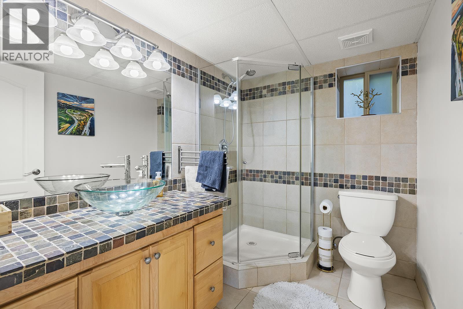  2031 Rosealee Lane, West Kelowna