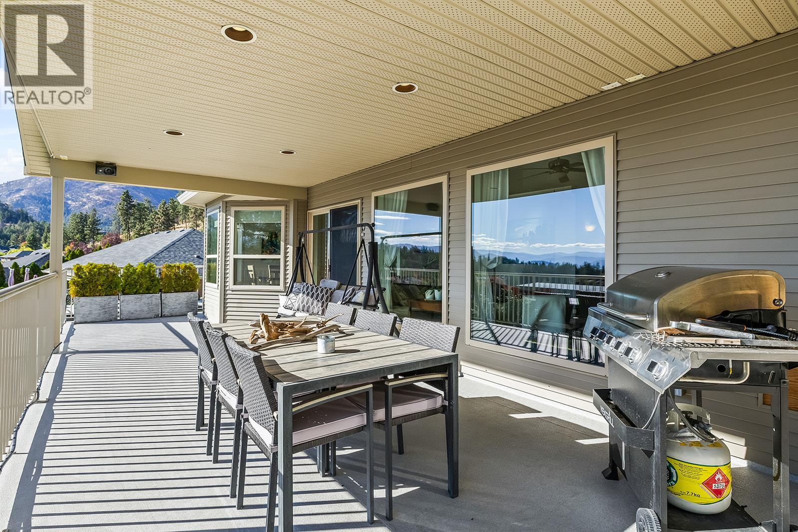  2031 Rosealee Lane, West Kelowna