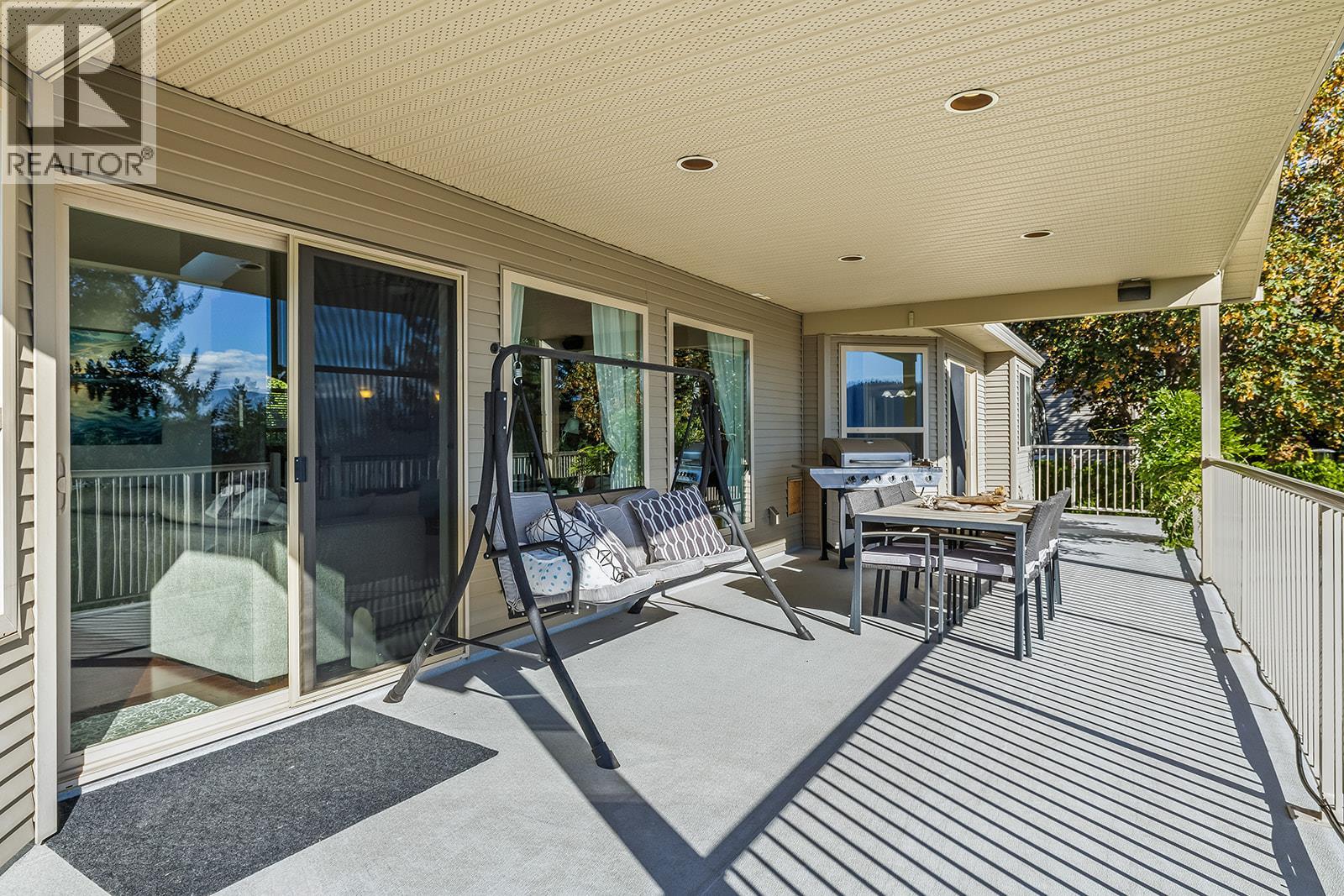  2031 Rosealee Lane, West Kelowna