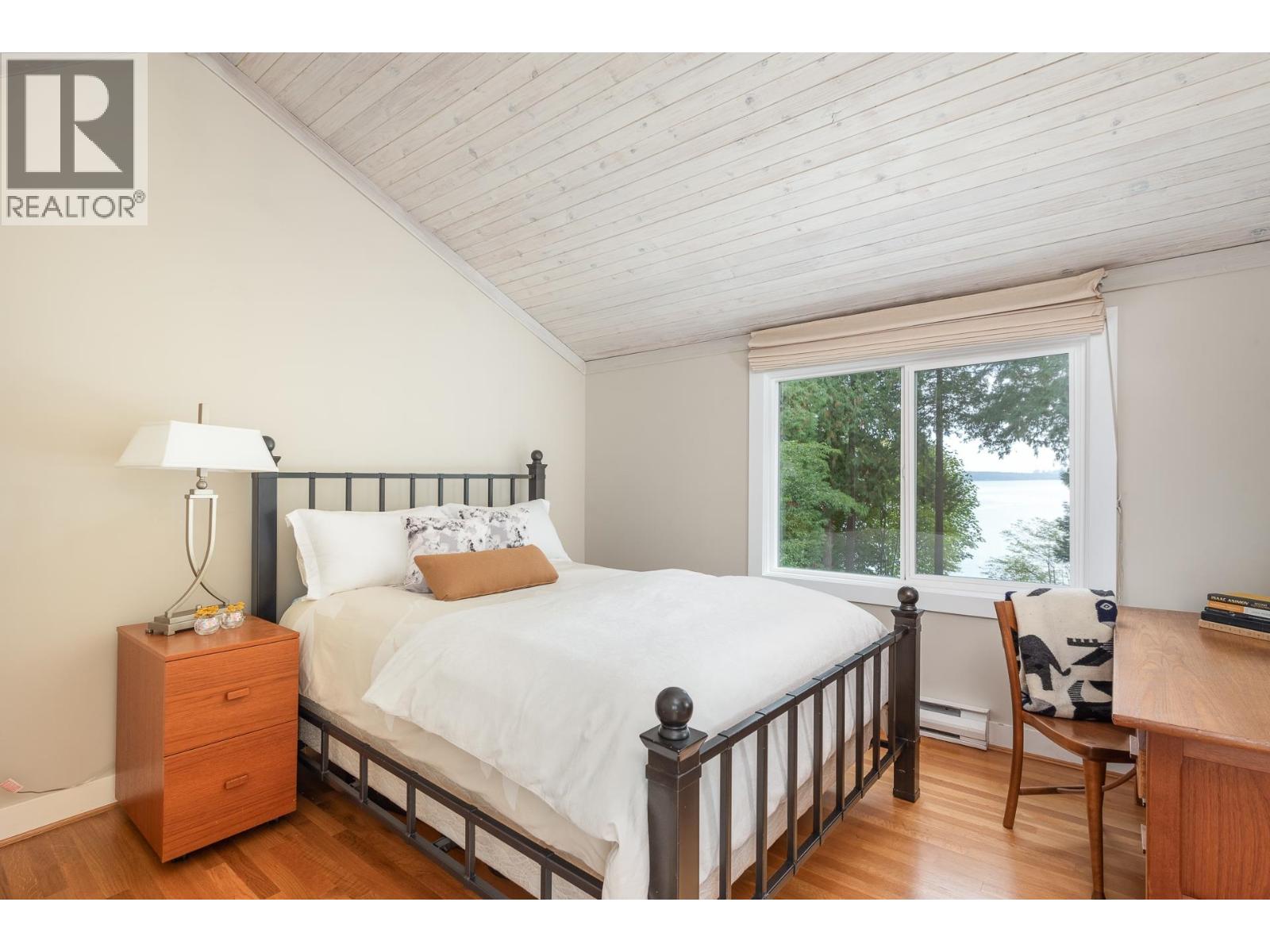 4708 DOGWOOD LANE, West Vancouver