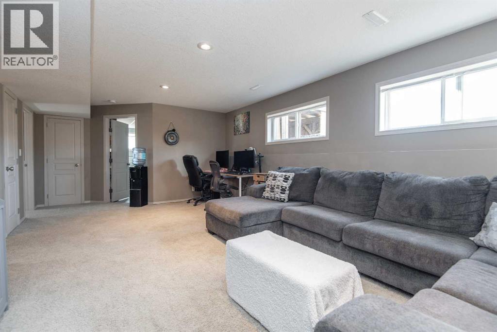 1 Pine Crescent, Blackfalds