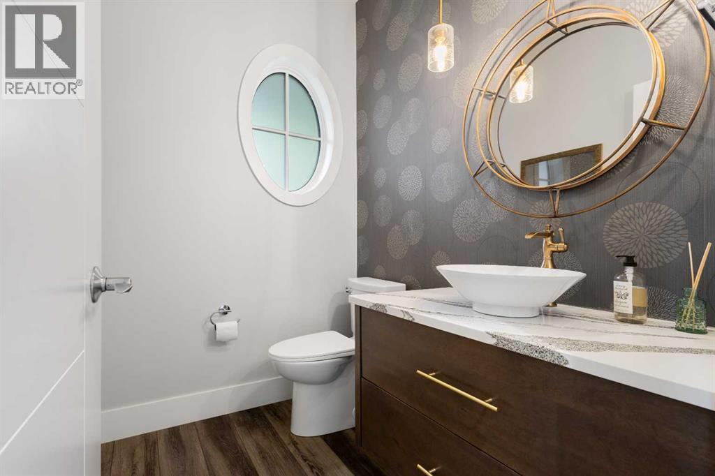 Single Family House for Sale in  Memorial Drive NW Sunnyside Calgary 