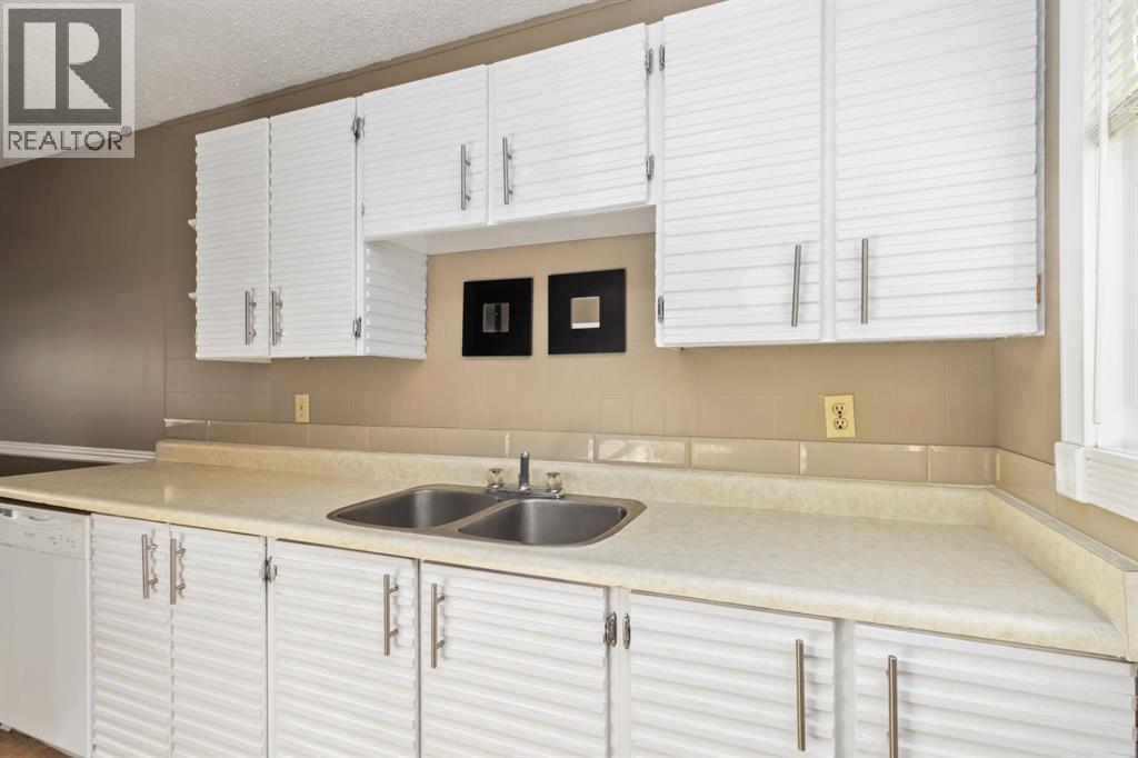 1 Harris Crescent, Fort McMurray