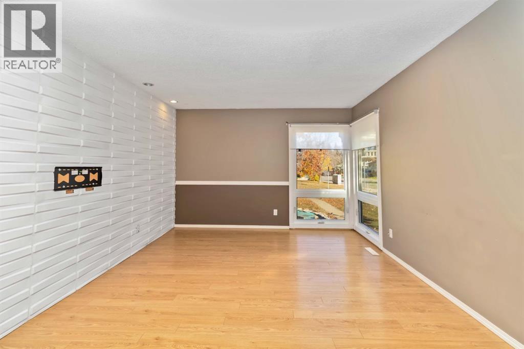 1 Harris Crescent, Fort McMurray