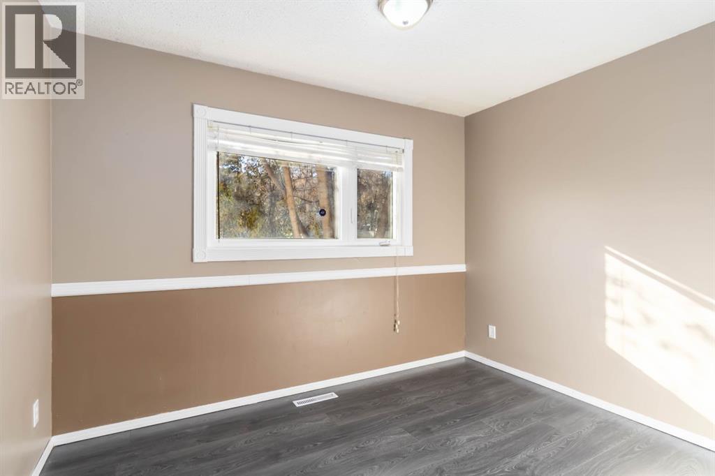 1 Harris Crescent, Fort McMurray