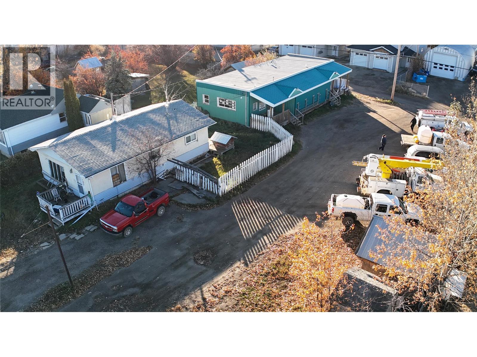 1433/1437 101 Avenue, Dawson Creek