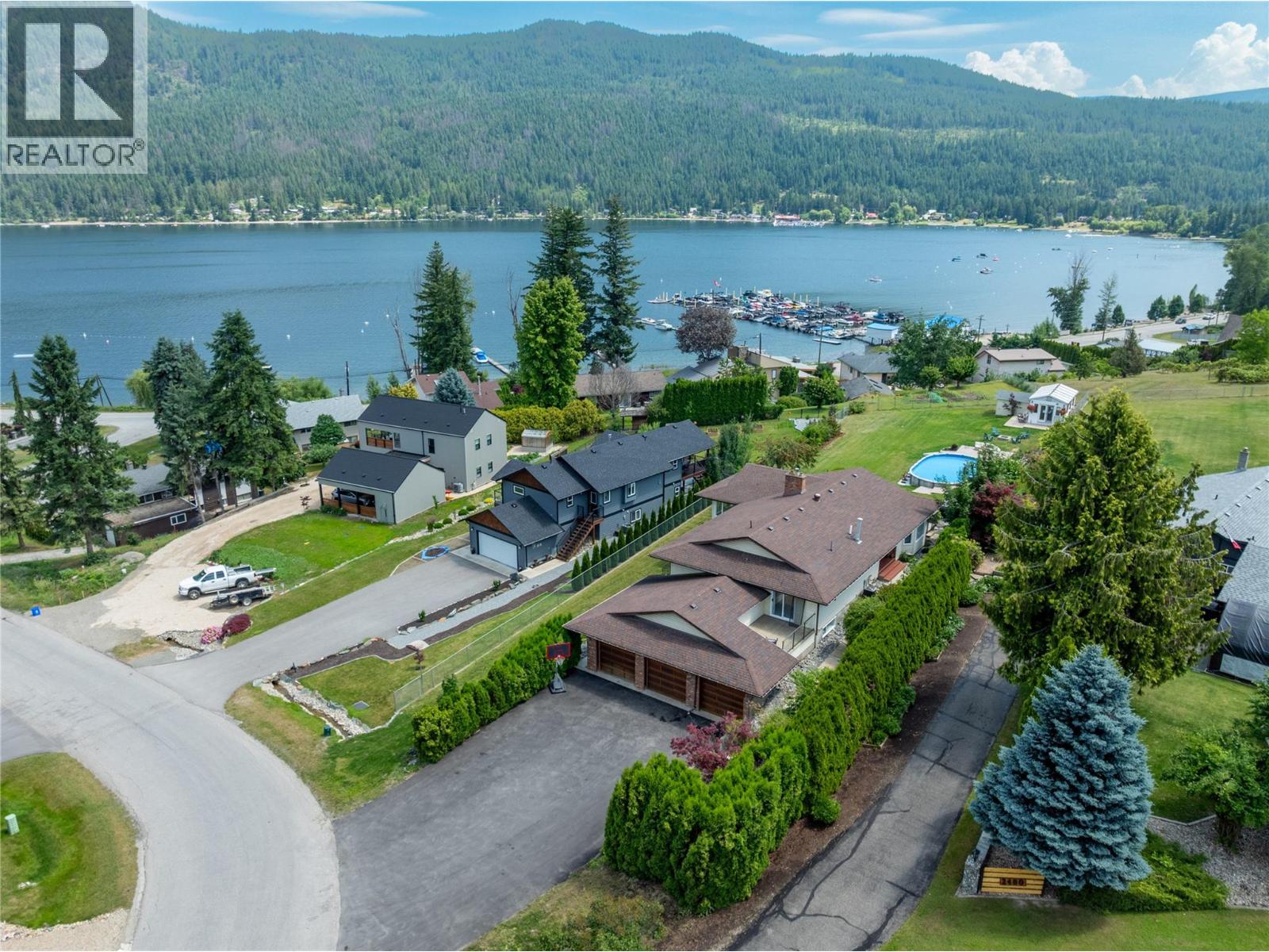 2484 Sunrise Boulevard, Blind Bay