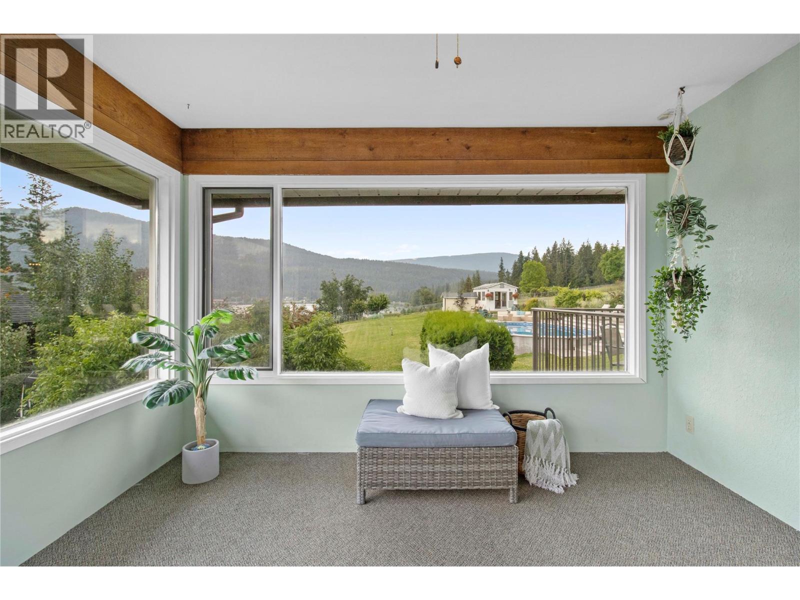 2484 Sunrise Boulevard, Blind Bay