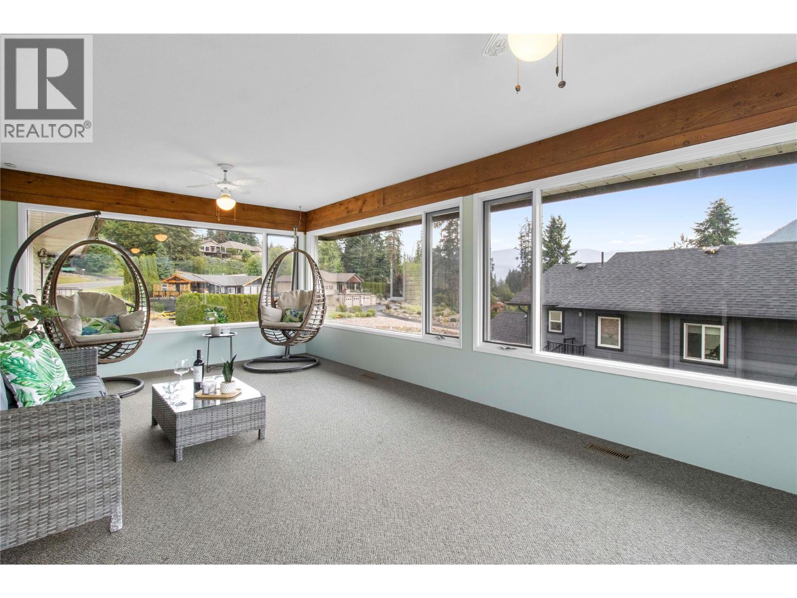 2484 Sunrise Boulevard, Blind Bay