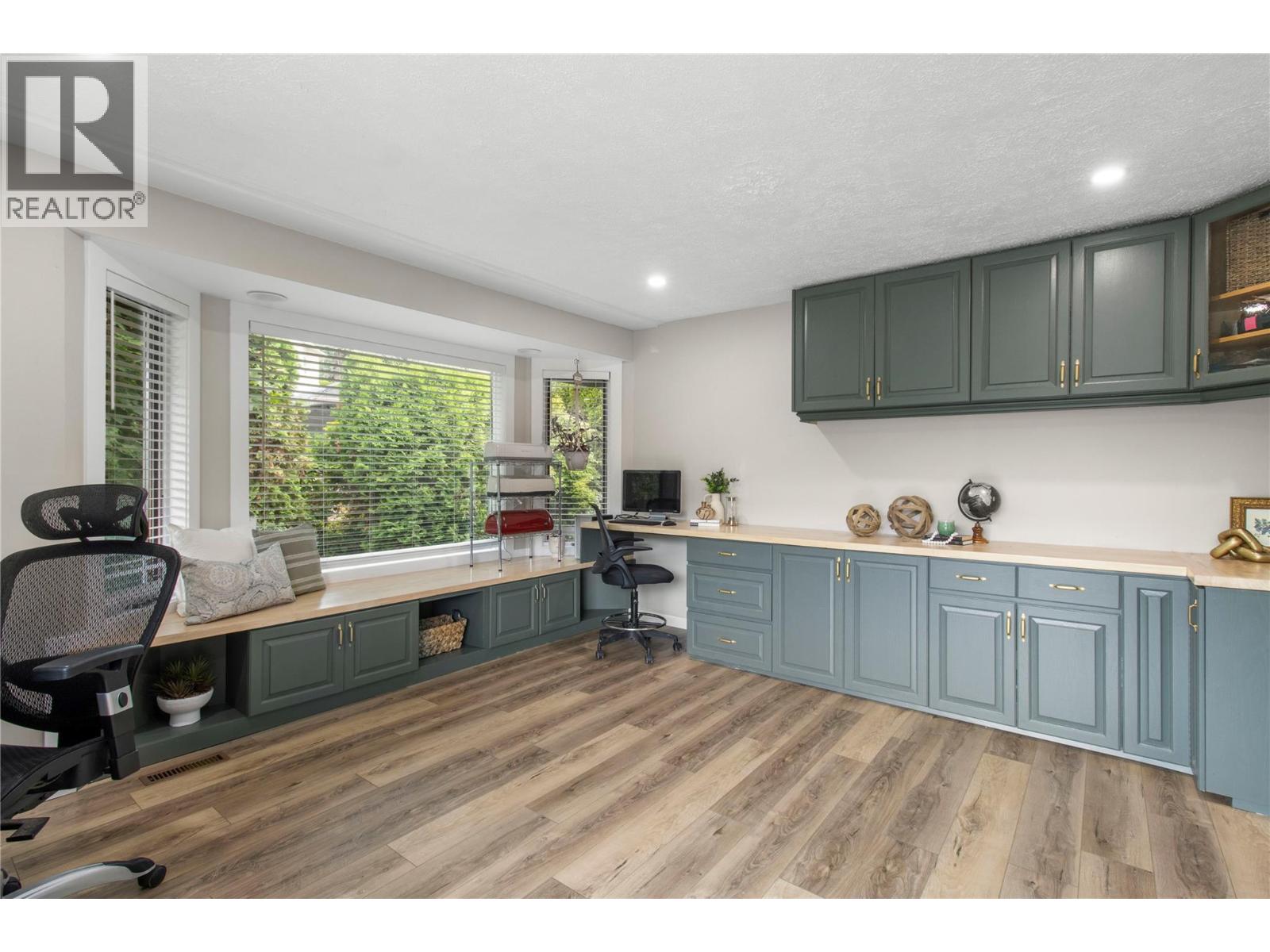 2484 Sunrise Boulevard, Blind Bay