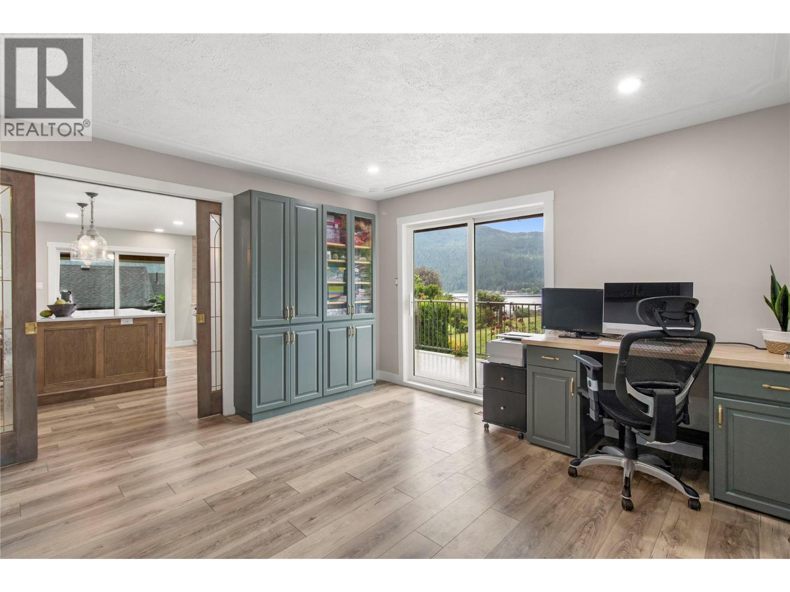 2484 Sunrise Boulevard, Blind Bay