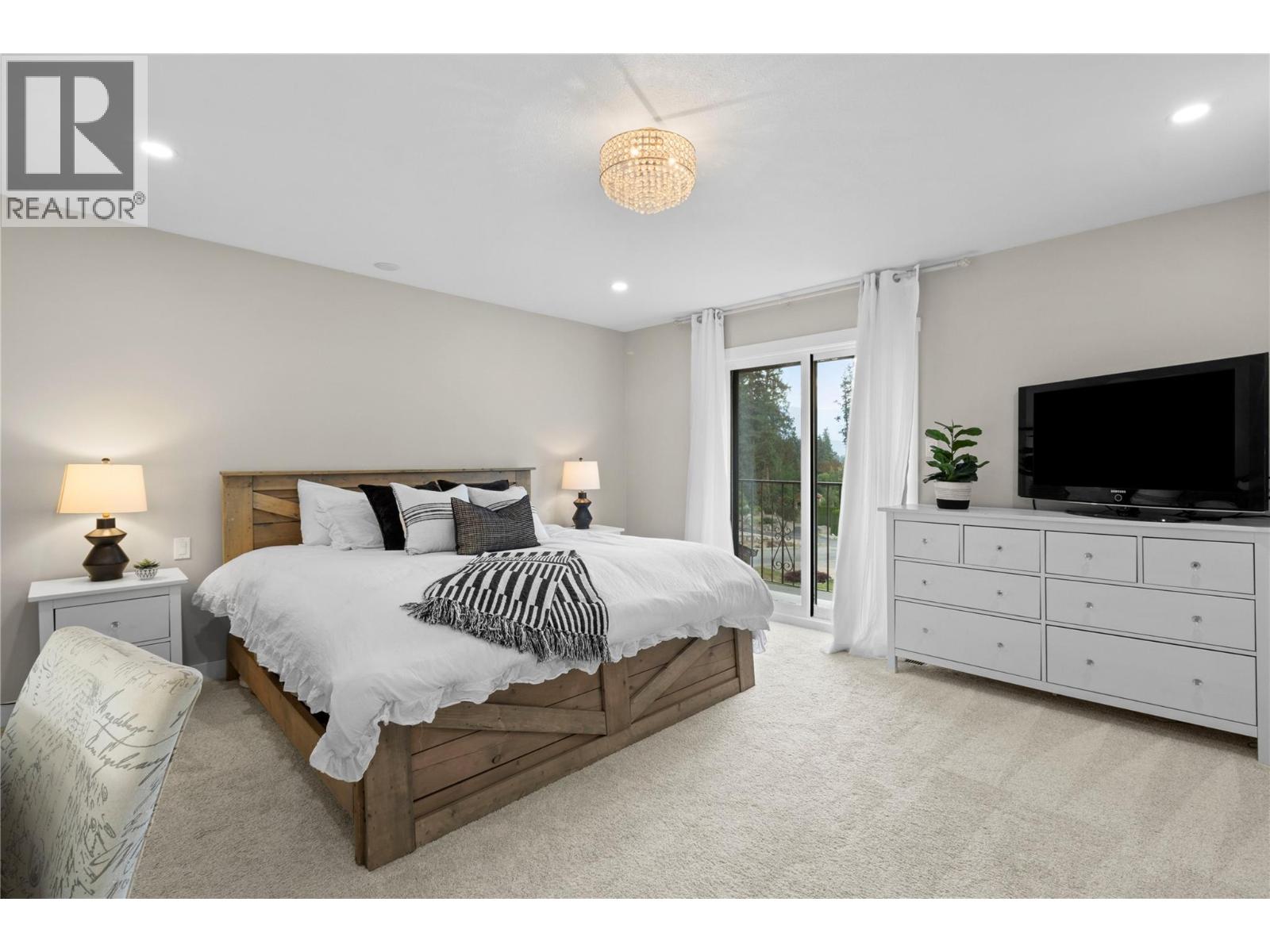 2484 Sunrise Boulevard, Blind Bay