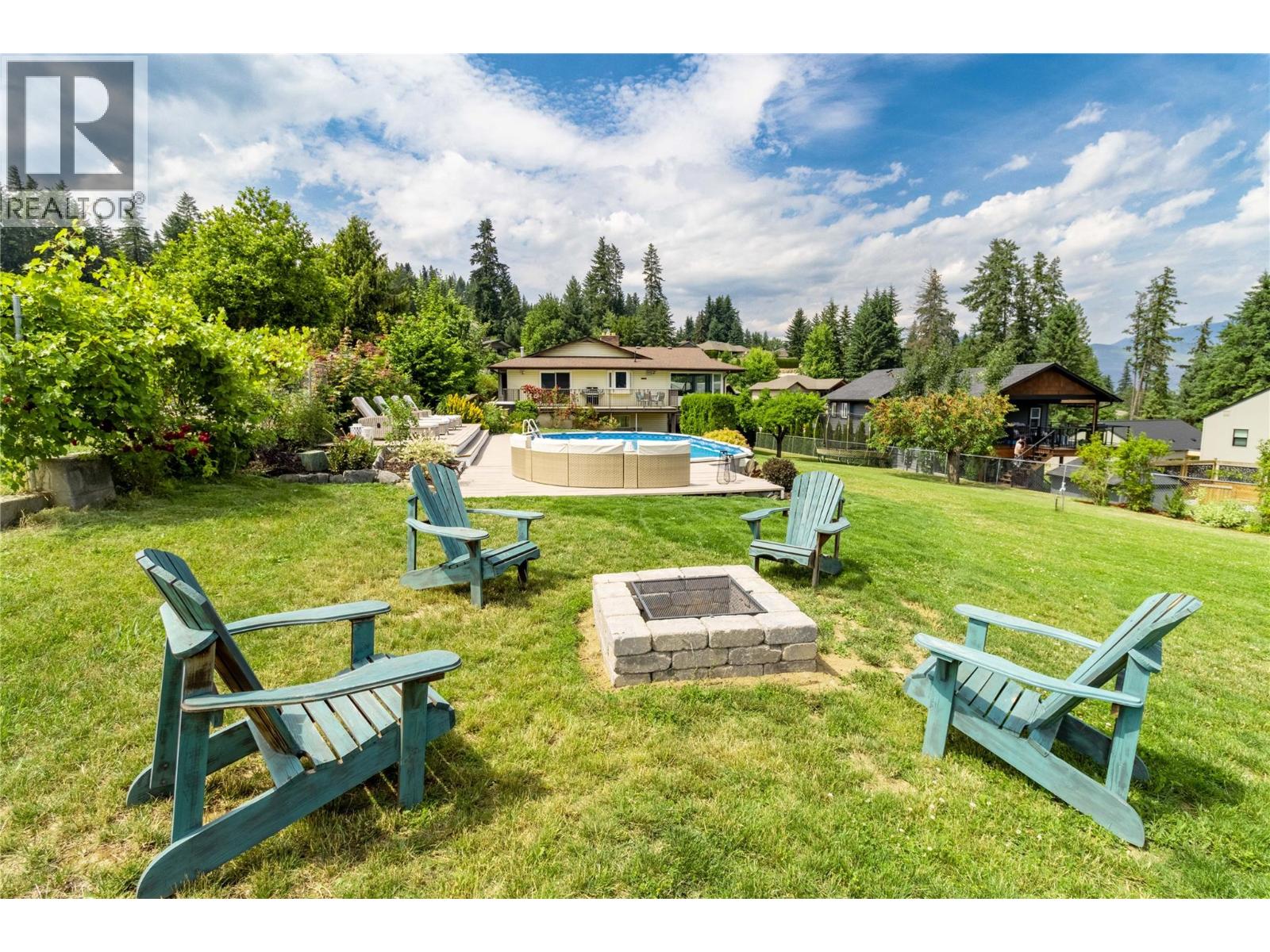 2484 Sunrise Boulevard, Blind Bay