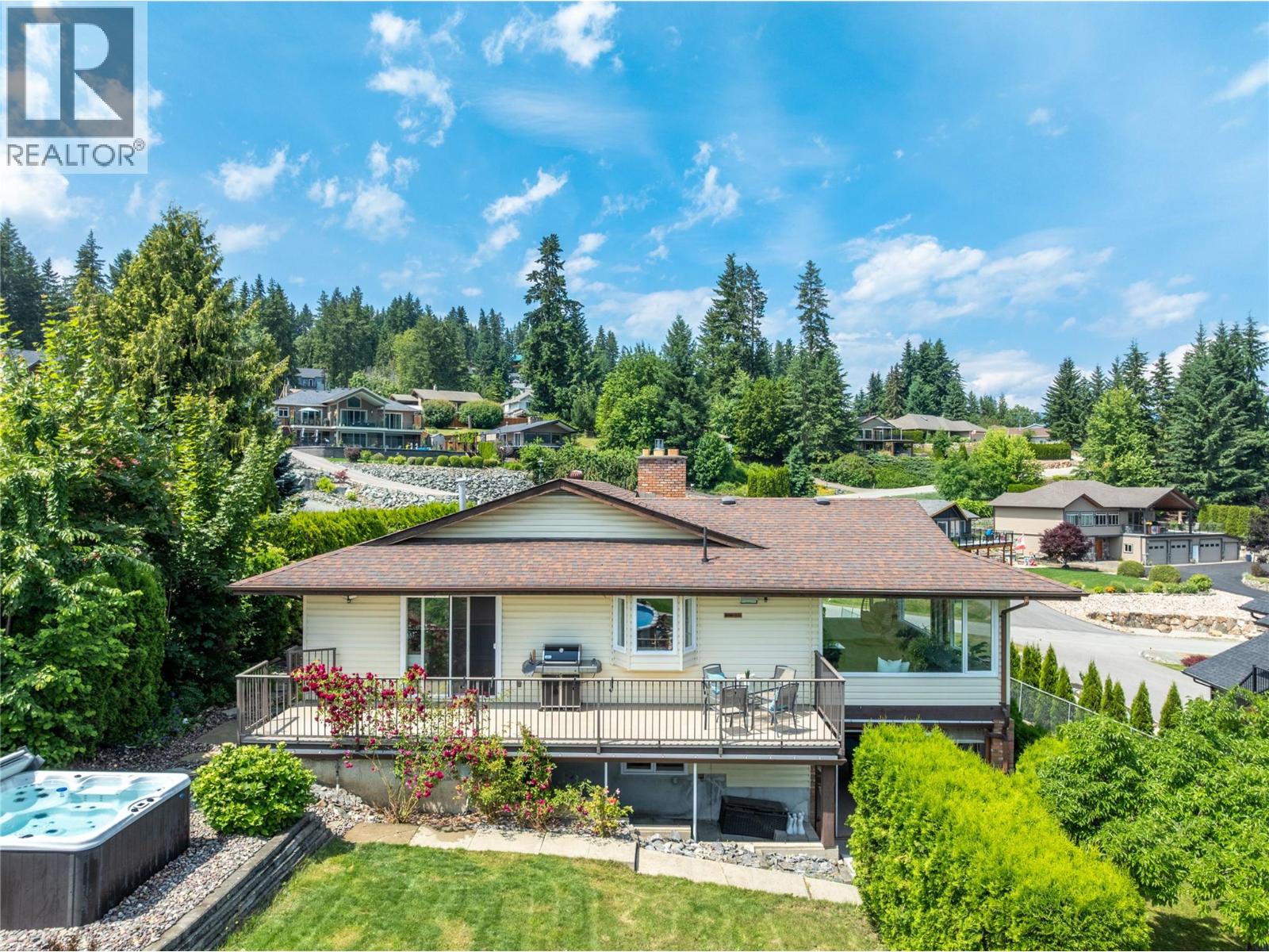 2484 Sunrise Boulevard, Blind Bay